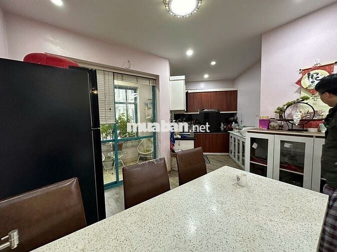 Cho thuê CHCC CT5 Mỹ Đình Sông Đà 142m2 4PN full nội thất giá 18tr/th