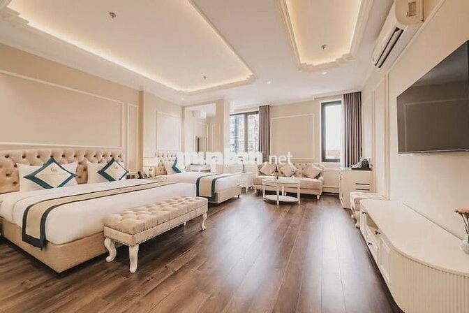 Chính chủ bán nhà mặt phố Nguyễn Văn Cừ dòng tiền tốt sinh lời cao