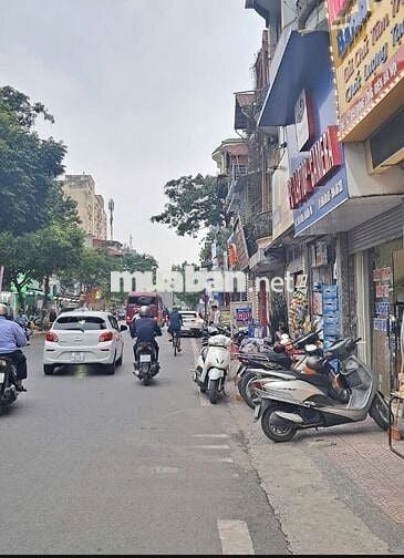 NHÀ ĐẸP MẶT PHỐ – LÔ GÓC HIẾM – GIÁ: 26 TỶ. DÒNG TIỀN KHỦNG ~50TR/TH