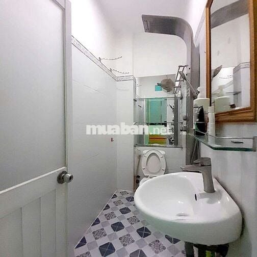 Nhà chính chủ Lê Văn Khương, Q12