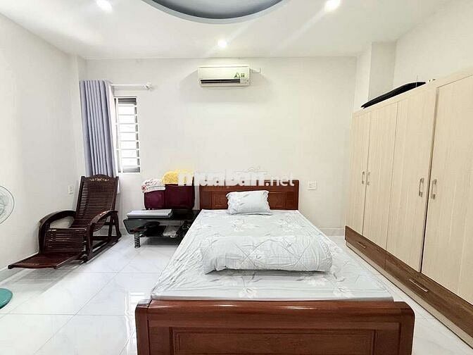 BÁN NHÀ 2 TẦNG HXH, GẦN 50M²,QUANG TRUNG SÁT CHỢ HẠNH THÔNG TÂY