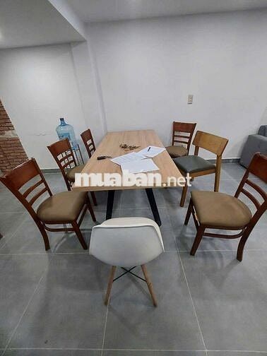 Cho thuê nhà đg.cmt8.p5.tân bình.