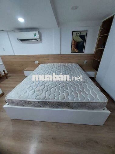 Cho thuê nhà đg.cmt8.p5.tân bình.