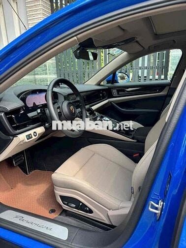 Porsche Panamera New 2025 giá rẻ so với hãng