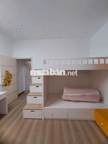 Cho thuê nhà đg.cmt8.p5.tân bình.