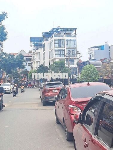 NHÀ ĐẸP MẶT PHỐ – LÔ GÓC HIẾM – GIÁ: 26 TỶ. DÒNG TIỀN KHỦNG ~50TR/TH