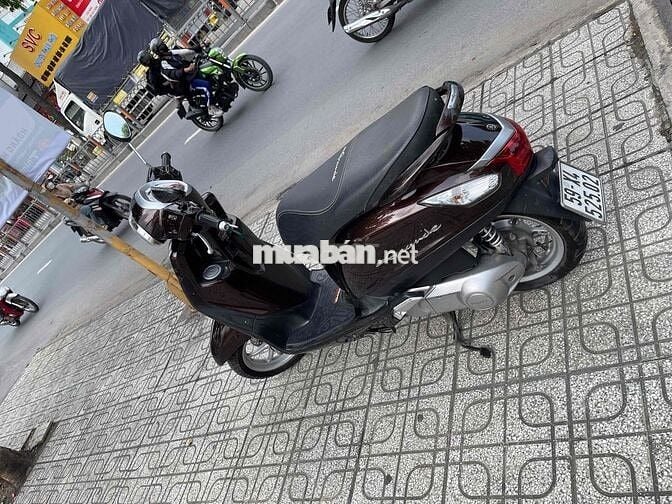 Grande 2017 xe zin 100% biển TPHCM chính chủ