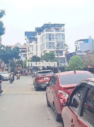 NHÀ ĐẸP MẶT PHỐ – LÔ GÓC HIẾM – GIÁ: 26 TỶ. DÒNG TIỀN KHỦNG ~50TR/TH