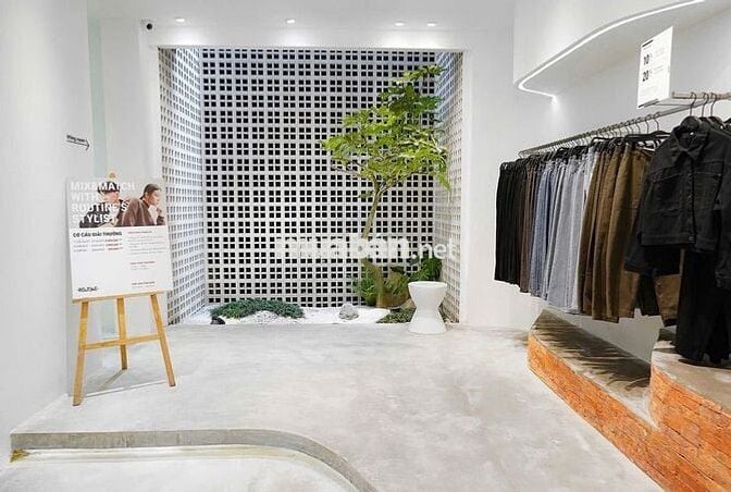 🔥Cực hiếm! Ngay Vạn Hạnh Mall – Ngang 8m sàn suốt, vị trí đắc địa!