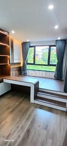 89 Lạc Long Quân - MẶT TIỀN KINH DOANH, NHÀ VEN HỒ, VIEW XANH MÁT