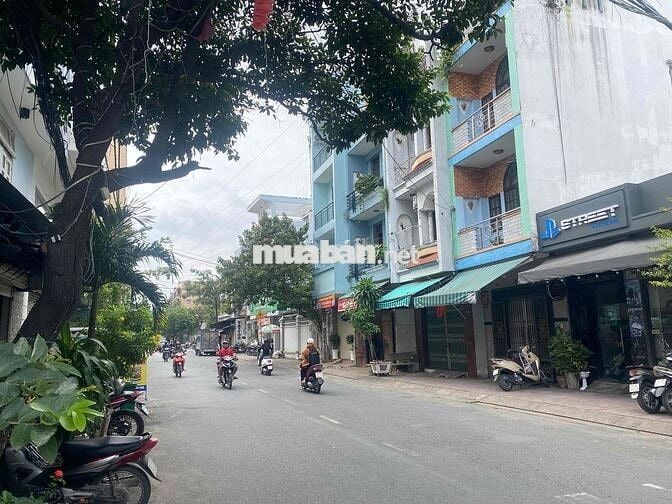 BÁN MẶT TIỀN BÀU CÁT 8-TÂN BÌNH. 42m2. 5 tầng. đang cho thuê 40 triệu