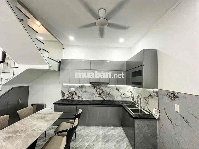 BÁN NHÀ MỚI XÂY - NGAY CHỢ TÂN VẠN