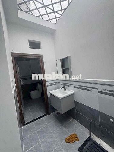 BÁN NHÀ 1 TRÊT 1 LẦU MỚI XÂY - NỘI THẤT CAO CẤP