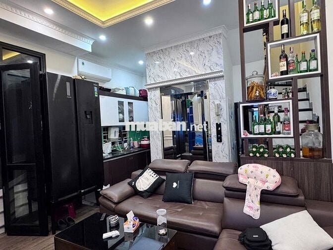 💥💥CHỦ CẦN BÁN GẤP HẠ CHÀO 300tr PHỐ NGỌC LÂM TRUNG TÂM LONG BIÊN