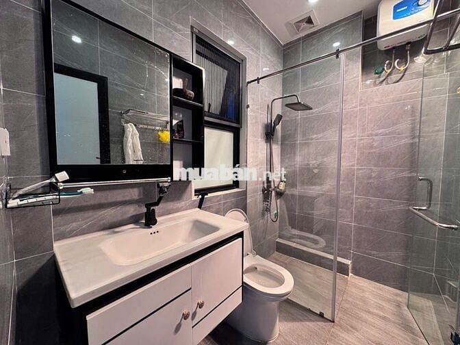 💥💥CHỦ CẦN BÁN GẤP HẠ CHÀO 300tr PHỐ NGỌC LÂM TRUNG TÂM LONG BIÊN