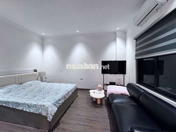 💥💥CHỦ CẦN BÁN GẤP HẠ CHÀO 300tr PHỐ NGỌC LÂM TRUNG TÂM LONG BIÊN