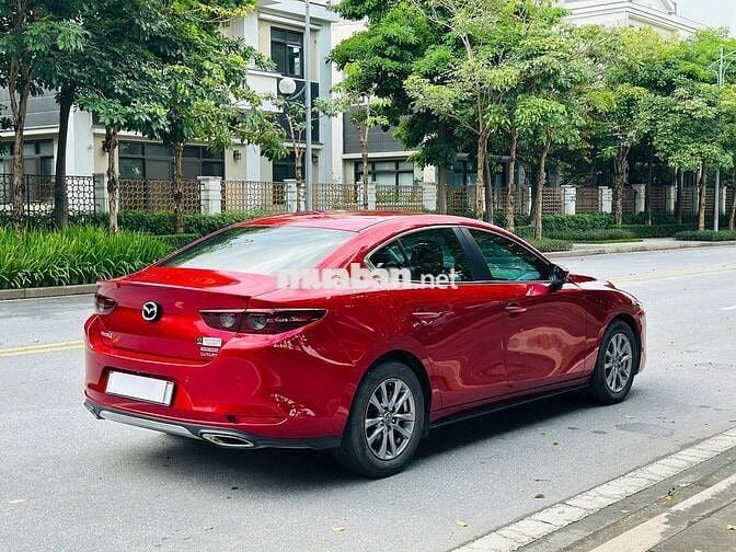 Mazda 3 2022 1.5L Luxury - 40000 km