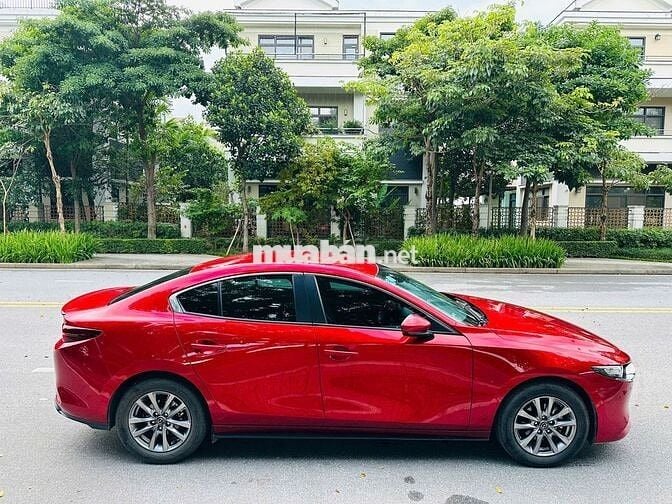 Mazda 3 2022 1.5L Luxury - 40000 km