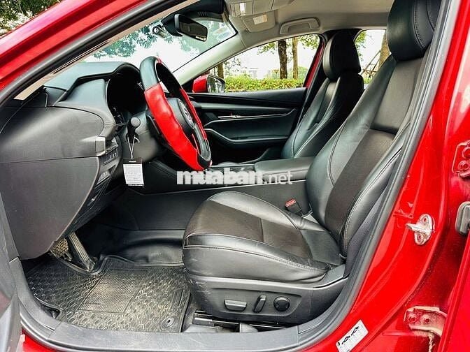 Mazda 3 2022 1.5L Luxury - 40000 km