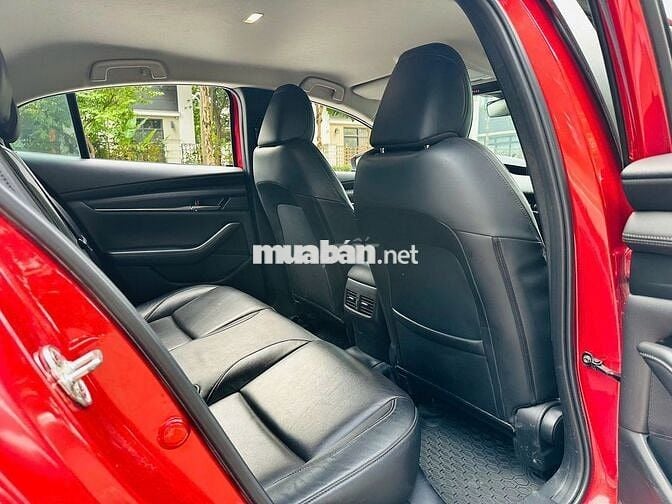 Mazda 3 2022 1.5L Luxury - 40000 km