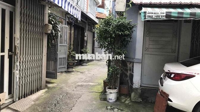 Nhà nở hậu đường Nguyễn tr Phương