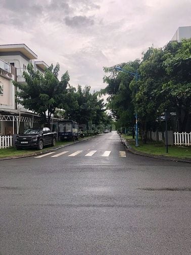 Bán Nhà Thô Melosa Garden Khang Điền Q9. 8m x 18m = 144m, Đ10m, 13,5tỷ