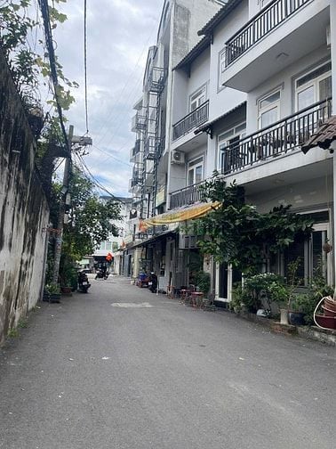 Tòa Căn Hộ Dịch Vụ 7 Tầng 19x33(540m2) Dương Quảng Hàm Thu Nhập 700tr