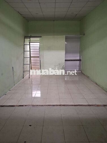 CHO THUÊ MẶT BẰNG NGAY CHỢ
Ngang 4m x Dài 10m