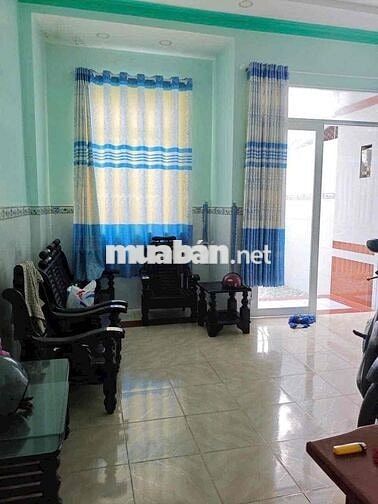 NHÀ CẤP 4 KHU DÂN CƯ PHƯỜNG TÂN HẠNH (P8 CŨ) VĨNH LONG