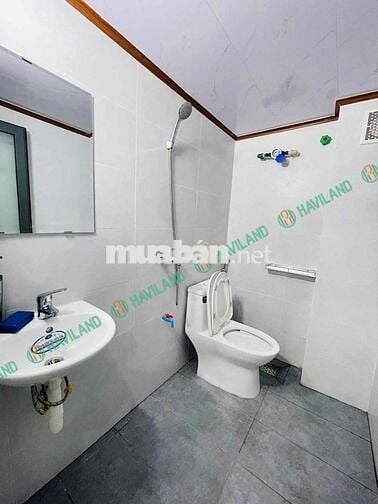 Toà mới TTTP giao Phan Đăng Lưu và Lê Thanh Nghị