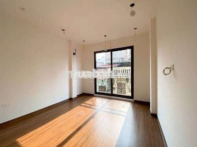 CHÍNH CHỦ 👉còn trống 1 phòng ***. Nhà Mới đẹp - Full tiện nghi.