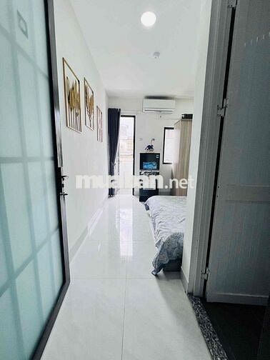 CĂN HỘ STUDIO BAN CÔNG FULL NỘI THẤT NGAY TRUNG TÂM QUẬN 10