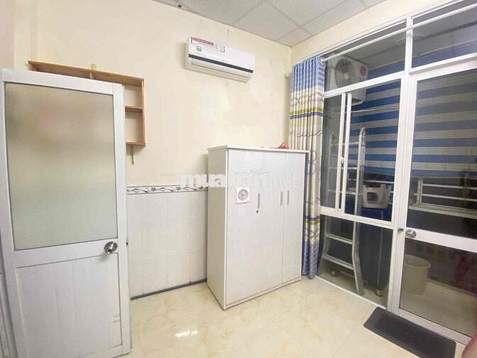 CHO THUÊ NHÀ NHỎ NGAY TT QUẬN 1 !!!