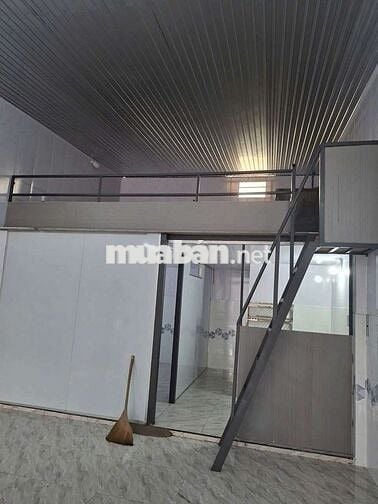 5*16/huỳnh thị hai gần ủy ban phường tch/ hẻm xe tải