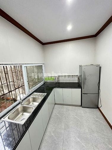 Cho thuê nhà tập thể Trần Hưng Đạo, phố Thọ Lão, Hai Bà Trưng