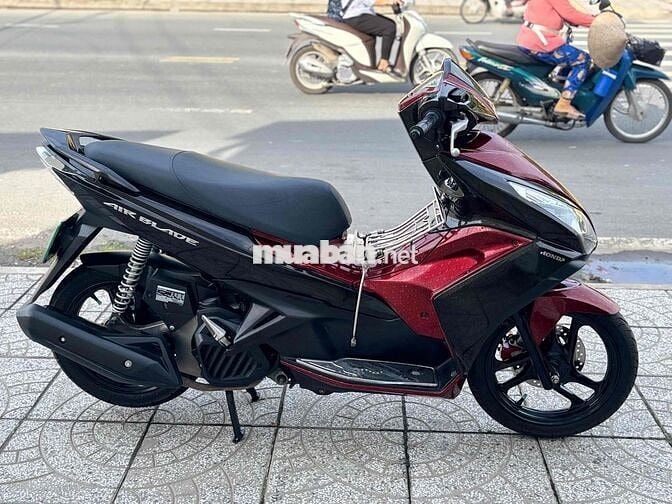 Airblade 125 Fi 2013,xe đẹp,máy êm ngon