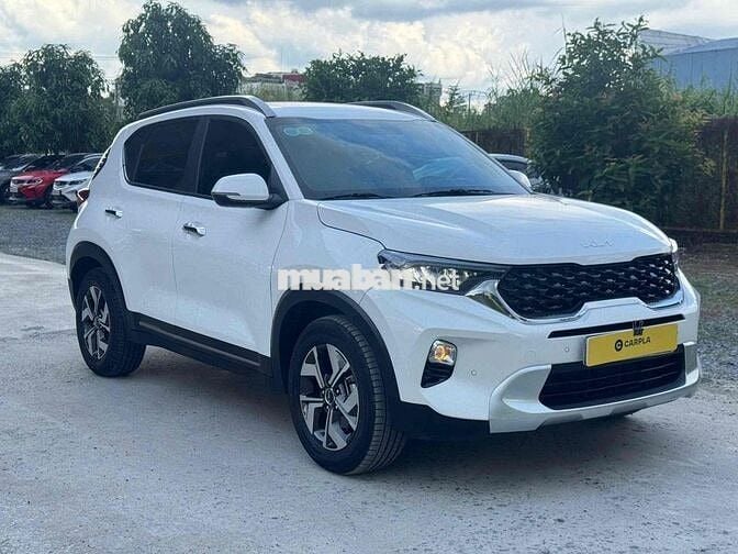 Kia Sonet 2024 1.5 Premium	 - 31000 km