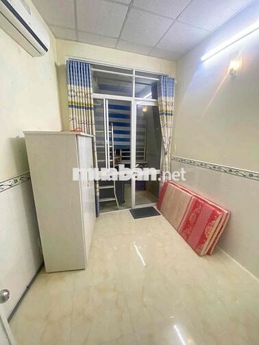 CHO THUÊ NHÀ NHỎ NGAY TT QUẬN 1 !!!