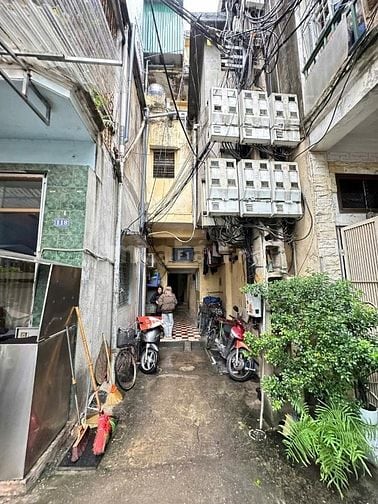 Cho thuê nhà tập thể Trần Hưng Đạo, phố Thọ Lão, Hai Bà Trưng