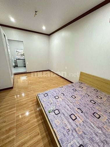 Cho thuê nhà tập thể Trần Hưng Đạo, phố Thọ Lão, Hai Bà Trưng