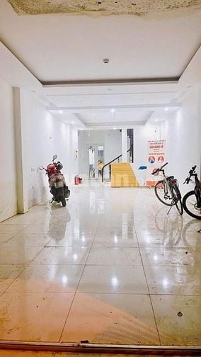 Cần bán nhà ngõ phố Lê Trọng Tấn, ngõ oto tránh, 60m2, 5 tầng, MT 5m.