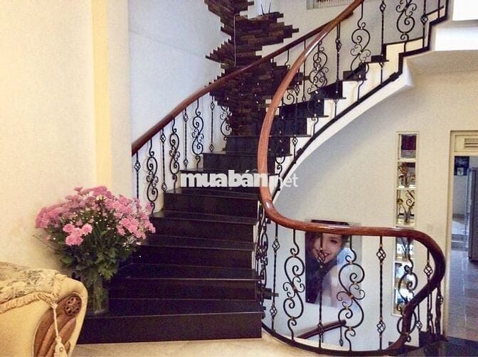 BÁN NHÀ MẶT TIỀN Phan Đình Phùng - Giá 22,5tỷ - Trung tâm Đà Lạt