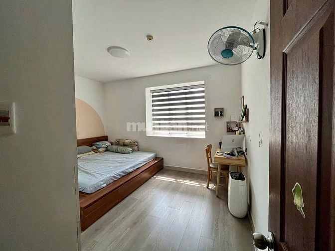 Chung cư Miếu Nổi, Vũ Huy Tấn, BT: 65m2, 2p ngủ, full nội thất, 11triệ