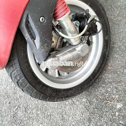 Vespa gts máy thế hệ mới. Lướt