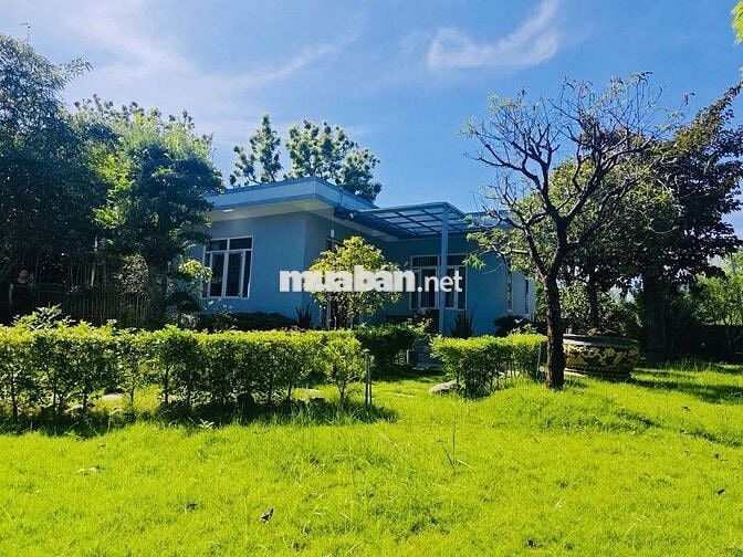 KHUÔN VIÊN NGHỈ DƯỠNG 880M2 ĐỦ TIỆN NGHI