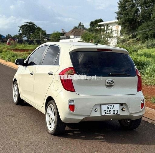 Kia Morning nhập khẩu chuẩn gia đình