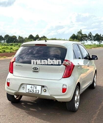 Kia Morning nhập khẩu chuẩn gia đình