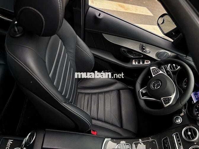 Mercedes Benz C300 AMG 2016 Black Edition