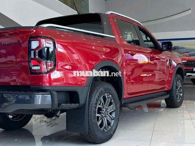Hot Ranger Wikdtrak 2025 màu Đỏ