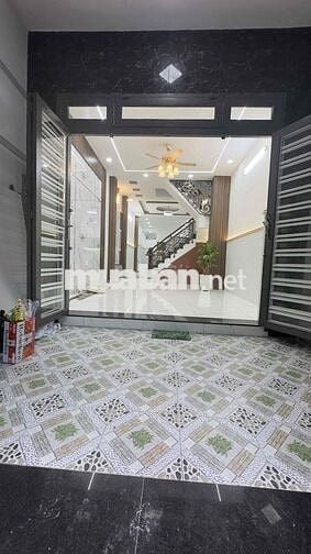 80m 2 , 4 tầng, 5phòng, 5 wc, hẻm 6 m, shr , 20 m  mặt tiền, 5 tỷ 850
